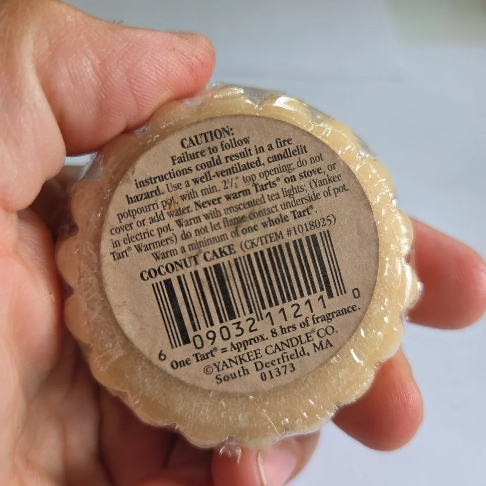 Yankee candle Potpourri Tart Wax Melts Country Kitchen Coconut cake Retired